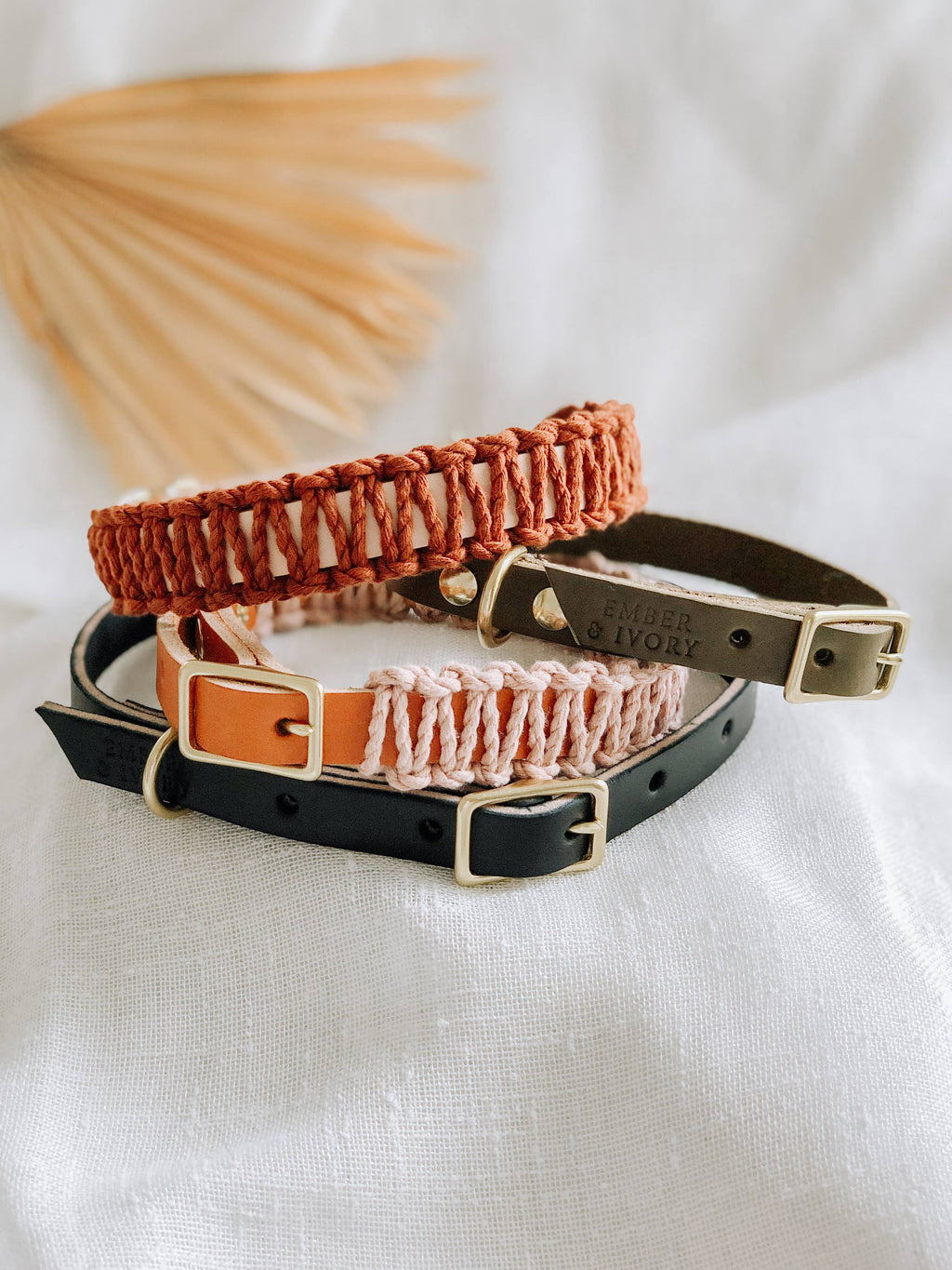 The Macramé Collar — Rose