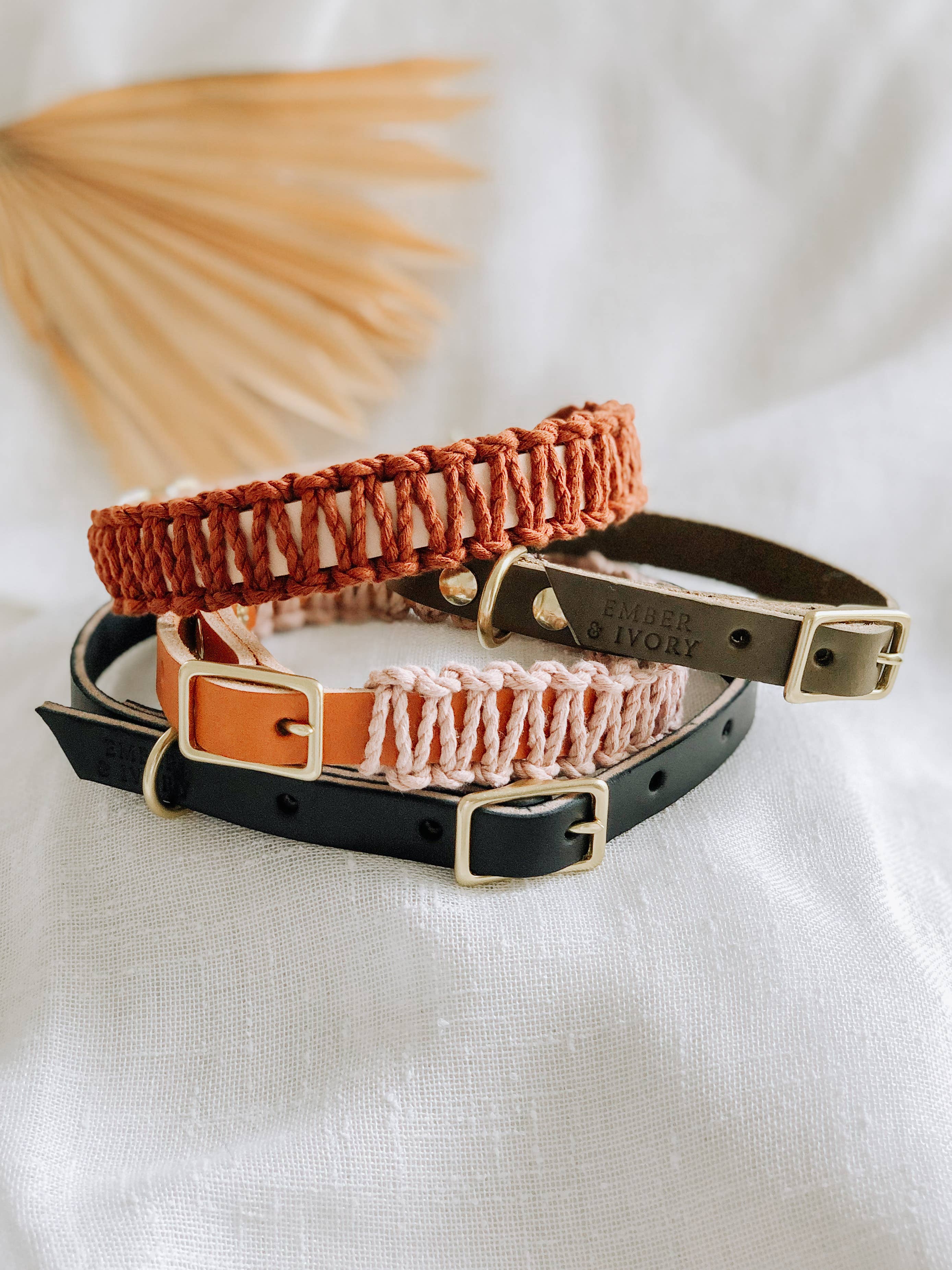 The Macramé Collar — Rose